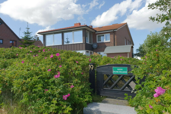 Haus mit Blick von der Oberen Wandelbahn Haus mit Blick von der Oberen Wandelbahn
